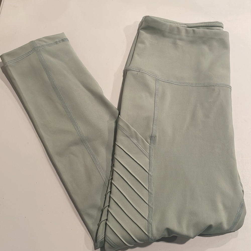 Vogo Capri Yoga Pants